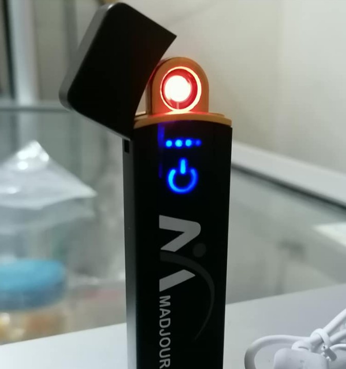 Briquet Allume Cigarette Rechargeable Avec Câble USB - Bleu